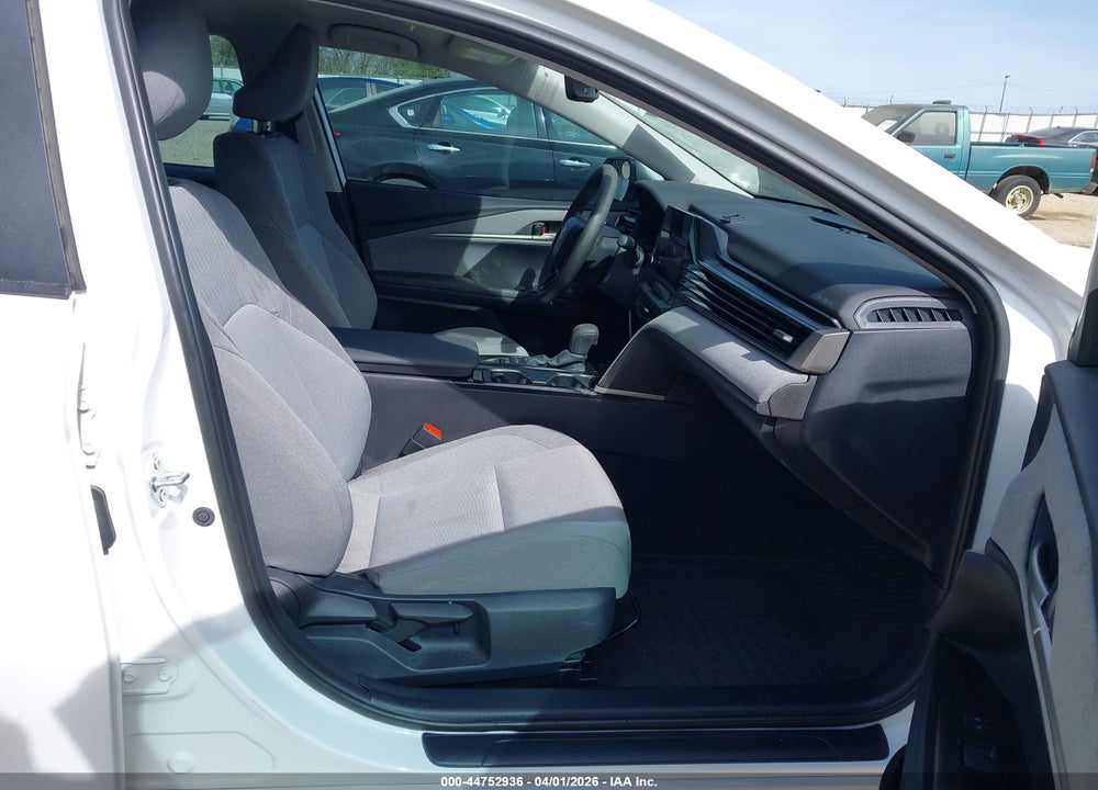 2025 TOYOTA CAMRY LE VIN: 4T1DAACK8SU534842
