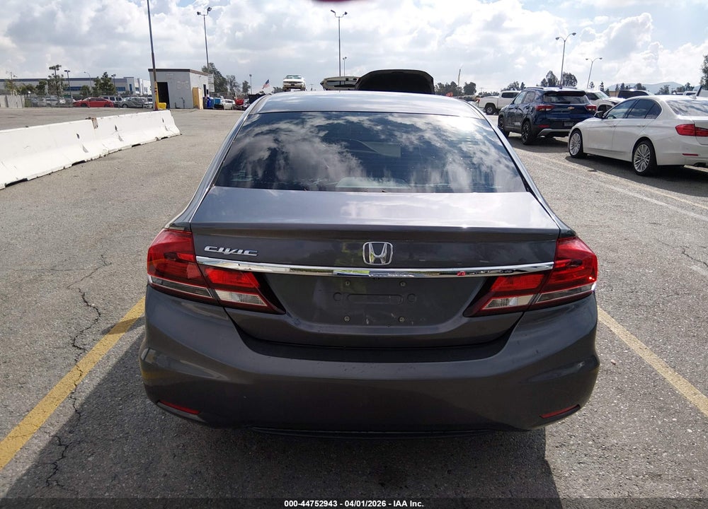 2015 HONDA CIVIC LX VIN: 2HGFB2F5XFH565414