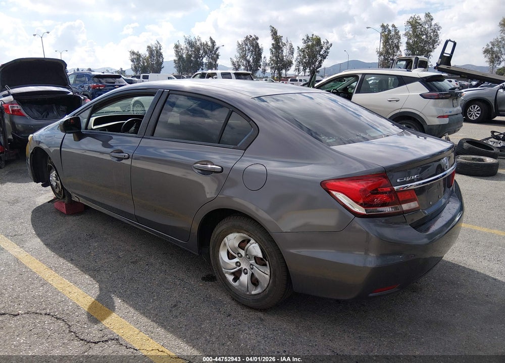 2015 HONDA CIVIC LX VIN: 2HGFB2F5XFH565414