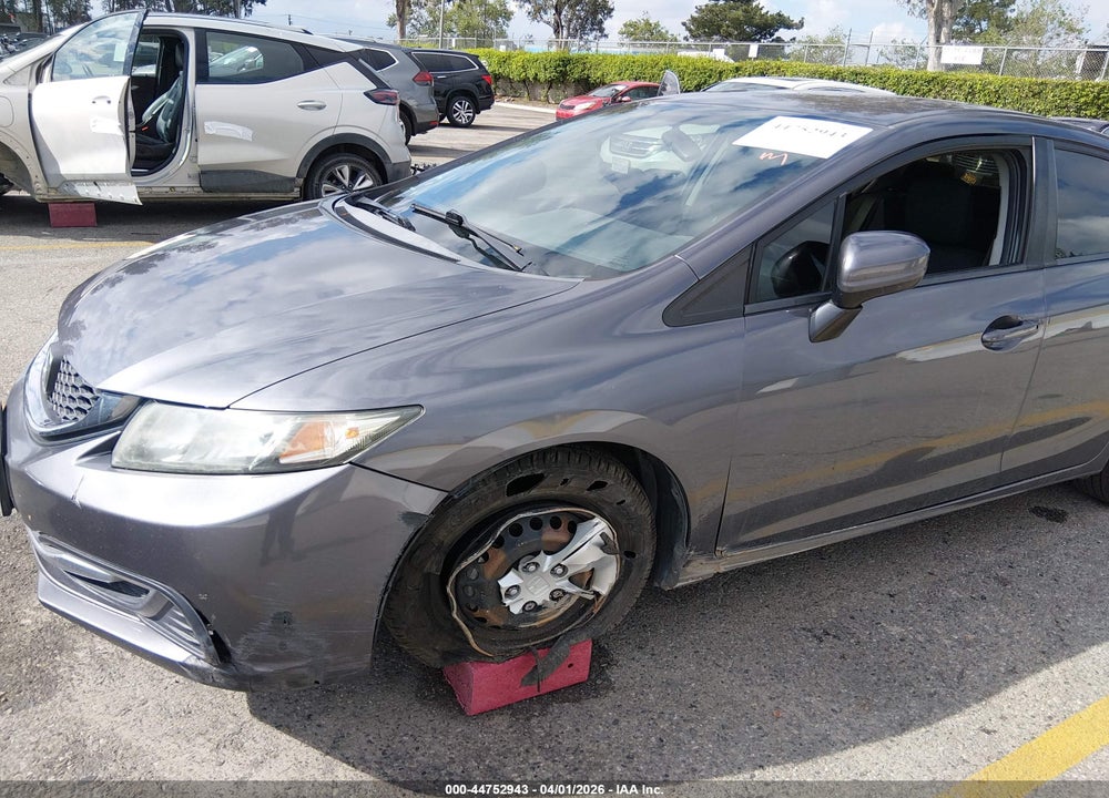 2015 HONDA CIVIC LX VIN: 2HGFB2F5XFH565414