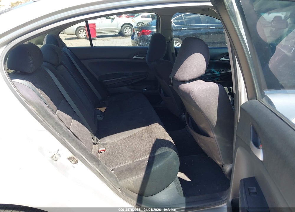 2012 HONDA ACCORD 2.4 LX VIN: 1HGCP2F37CA197688