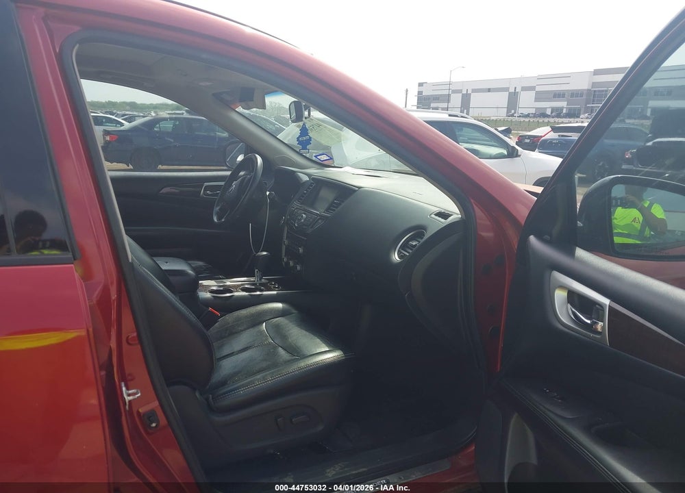 2015 NISSAN PATHFINDER PLATINUM VIN: 5N1AR2MN5FC719324