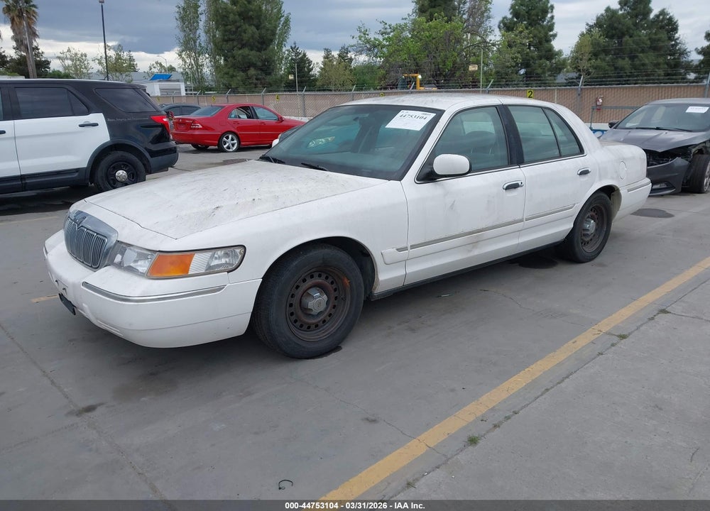 2000 MERCURY GRAND MARQUIS GS VIN: 2MEFM74W9YX611629