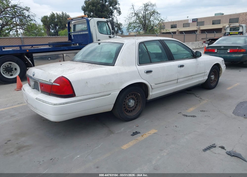 2000 MERCURY GRAND MARQUIS GS VIN: 2MEFM74W9YX611629