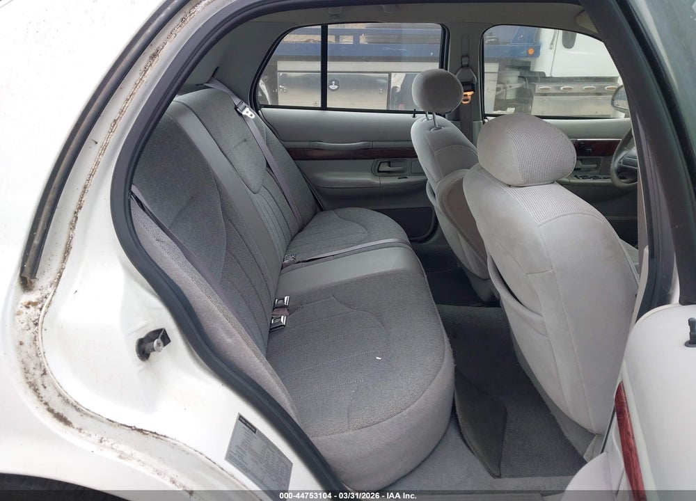 2000 MERCURY GRAND MARQUIS GS VIN: 2MEFM74W9YX611629