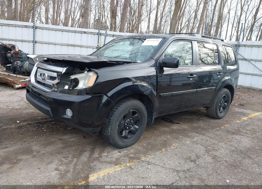 2011 HONDA PILOT EX-L VIN: 5FNYF4H64BB013114