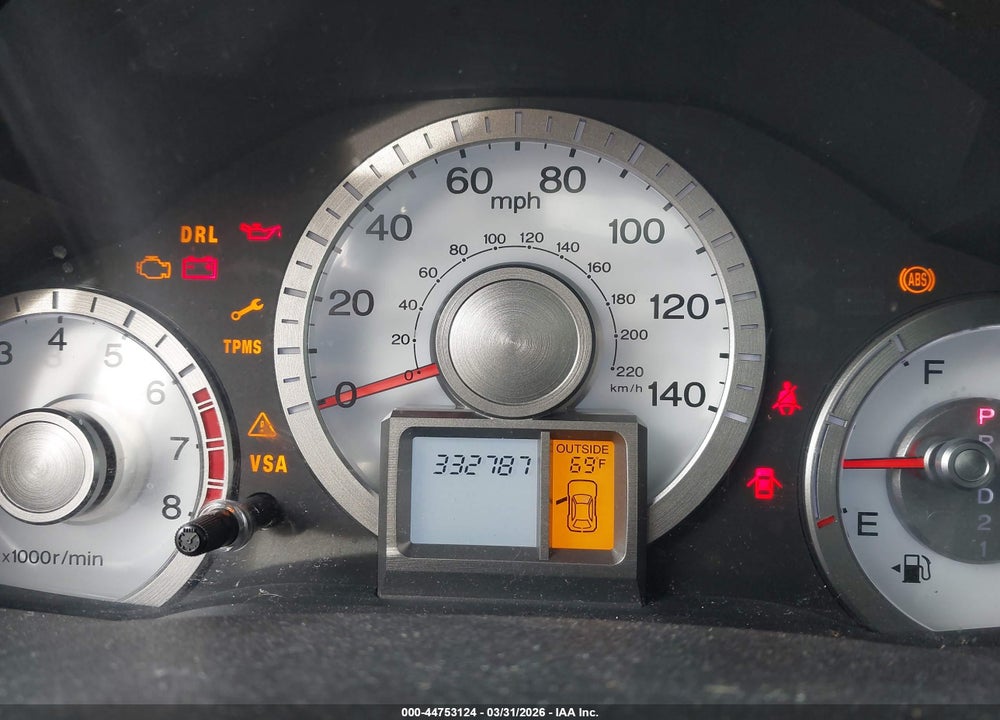 2011 HONDA PILOT EX-L VIN: 5FNYF4H64BB013114