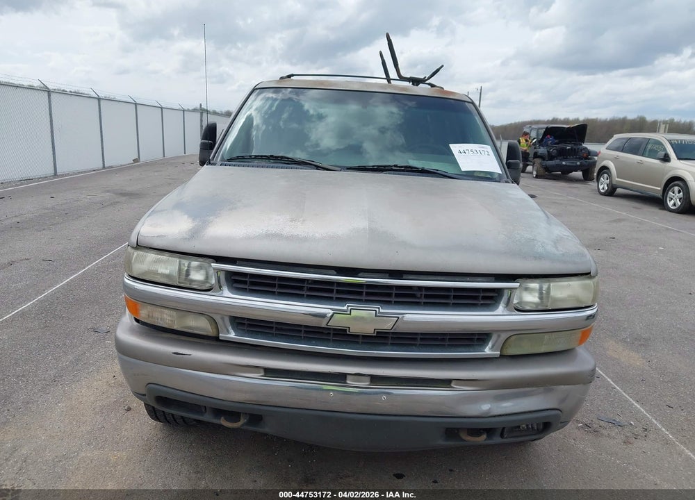 2000 CHEVROLET TAHOE ALL NEW LS VIN: 1GNEK13T2YJ152791