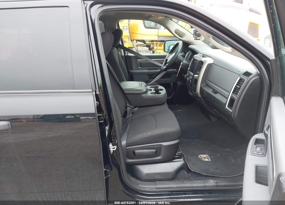 2020 RAM 1500 CLASSIC WARLOCK  4X4 6'4 BOX VIN: 1C6RR7GG3LS146742