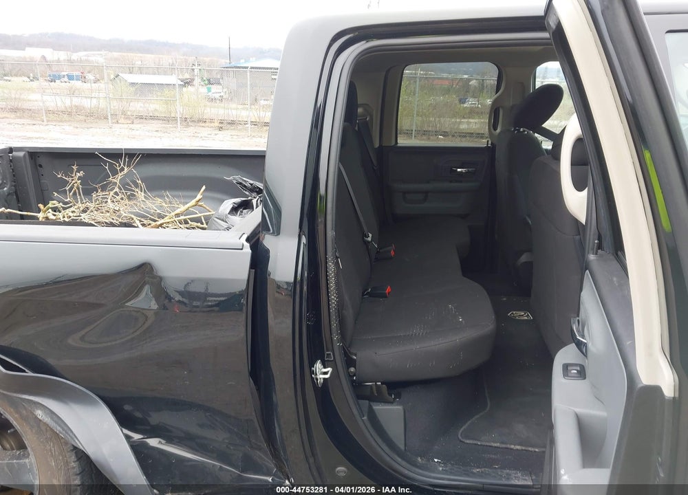 2020 RAM 1500 CLASSIC WARLOCK  4X4 6'4 BOX VIN: 1C6RR7GG3LS146742