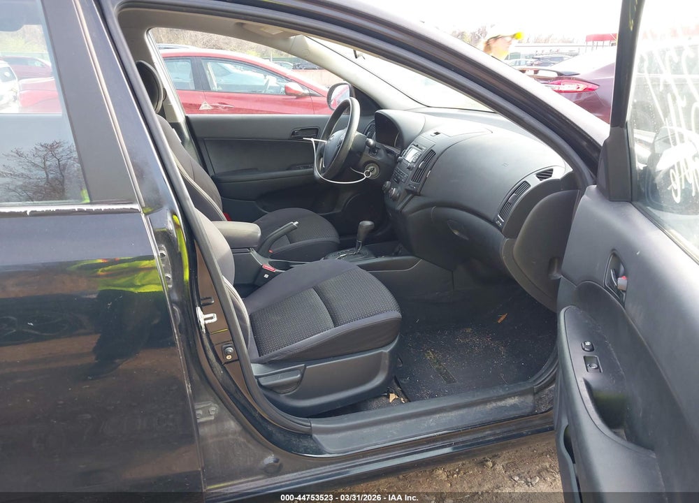 2010 HYUNDAI ELANTRA TOURING GLS VIN: KMHDB8AE2AU072263
