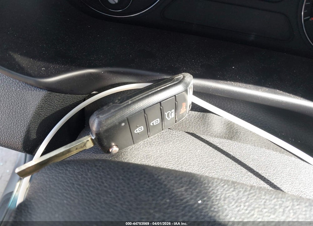 2017 KIA SORENTO 2.4L LX VIN: 5XYPGDA34HG270834