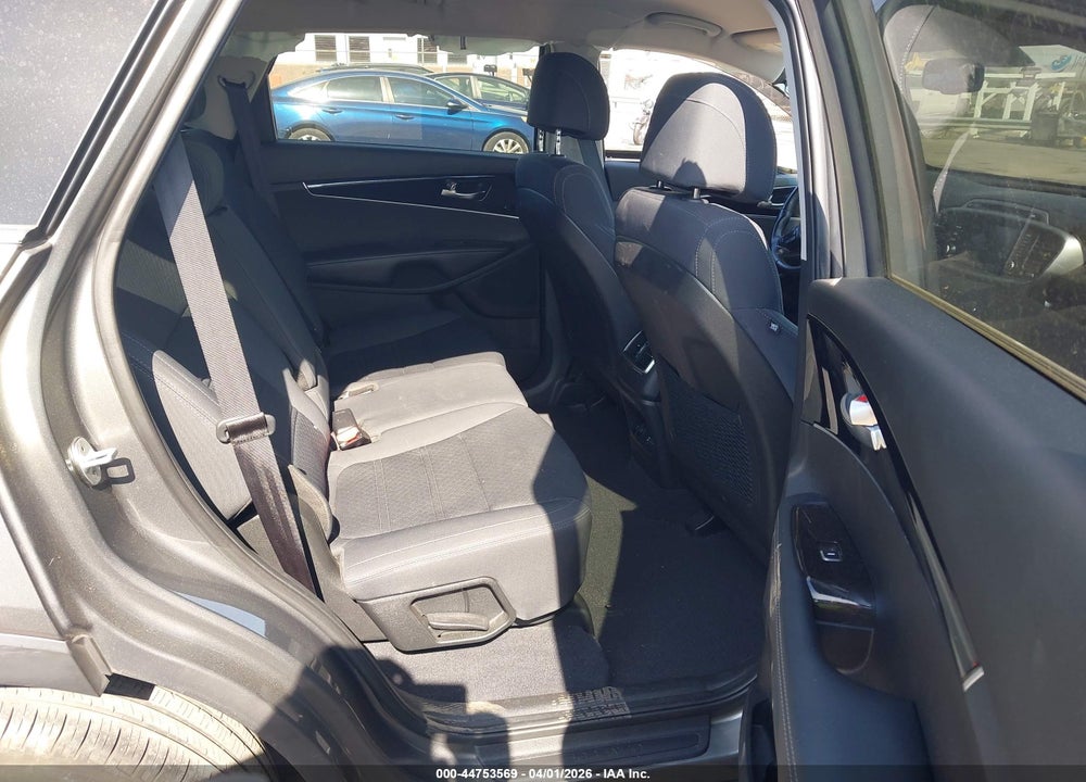 2017 KIA SORENTO 2.4L LX VIN: 5XYPGDA34HG270834