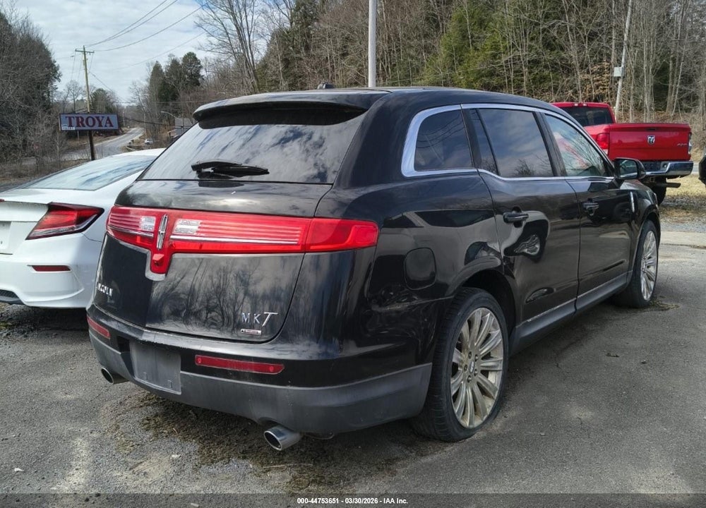 2011 LINCOLN MKT ECOBOOST VIN: 2LMHJ5AT6BBJ52498