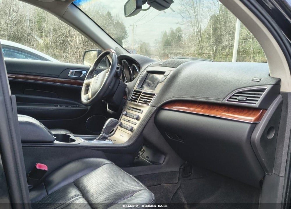 2011 LINCOLN MKT ECOBOOST VIN: 2LMHJ5AT6BBJ52498