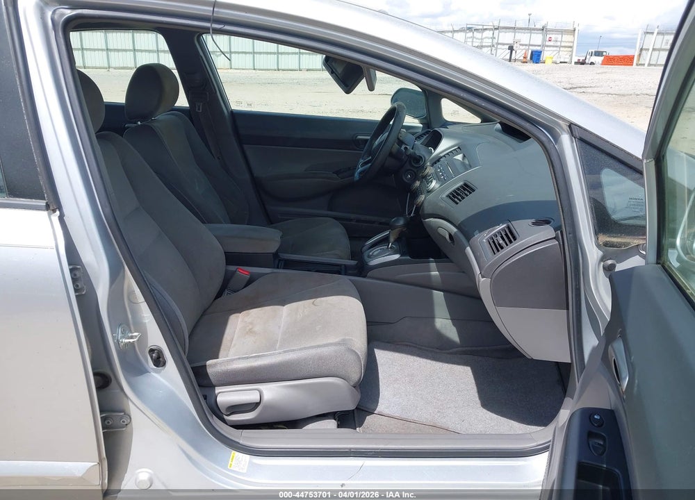 2008 HONDA CIVIC LX VIN: 2HGFA16518H328830