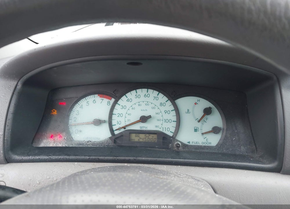 2004 TOYOTA COROLLA LE VIN: 2T1BR38E44C303391