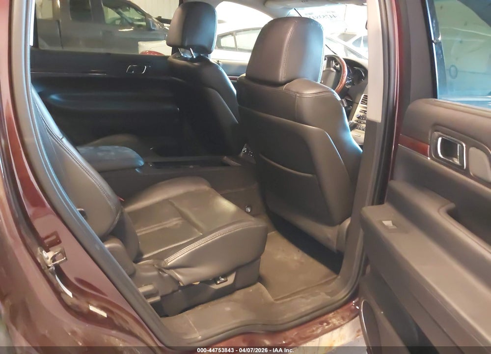 2010 LINCOLN MKT VIN: 2LMHJ5AR6ABJ17768