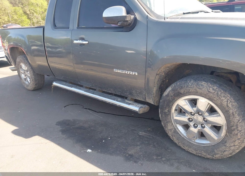 2011 GMC SIERRA 1500 SLE VIN: 1GTR1VE07BZ337337