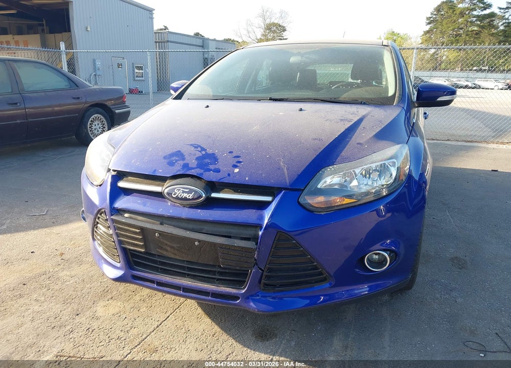 2014 FORD FOCUS TITANIUM VIN: 1FADP3N26EL263890