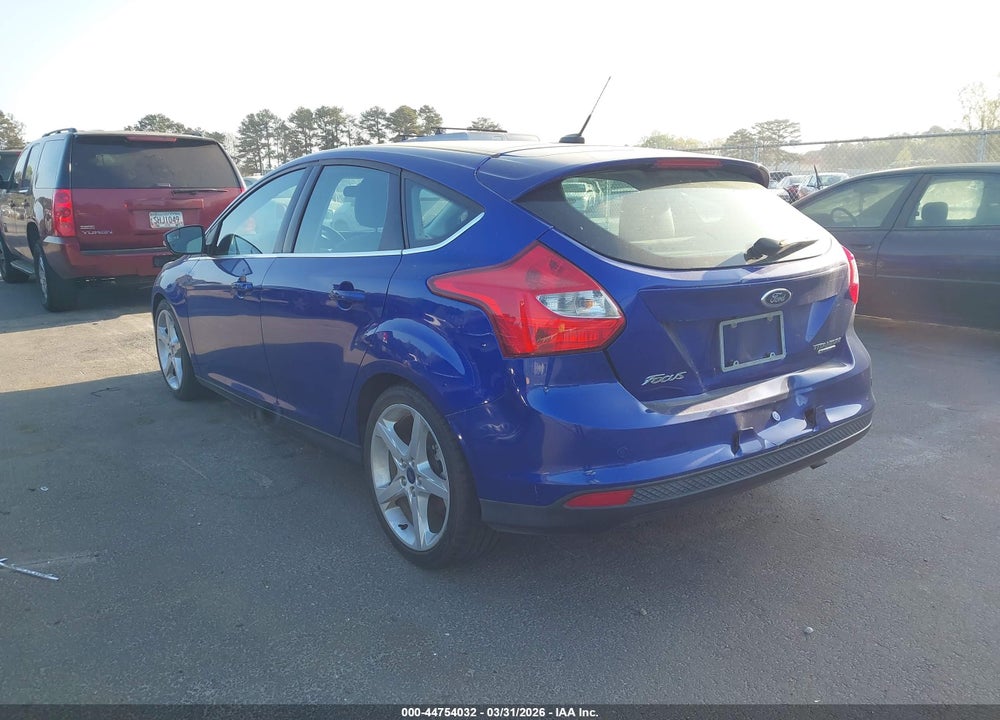 2014 FORD FOCUS TITANIUM VIN: 1FADP3N26EL263890