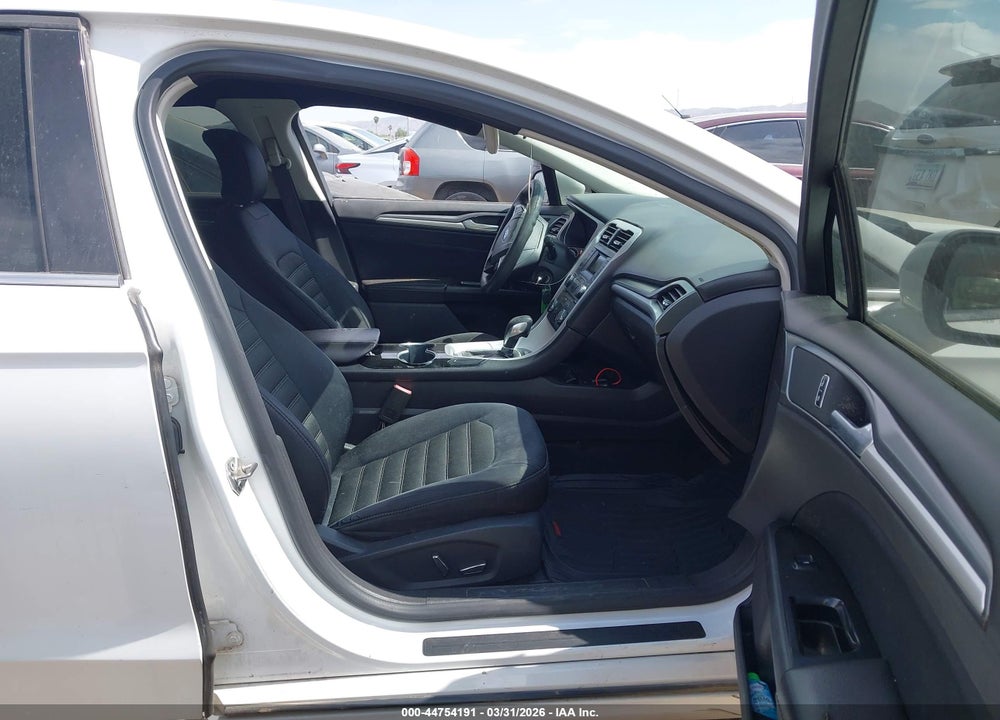2015 FORD FUSION SE VIN: 3FA6P0H72FR234985