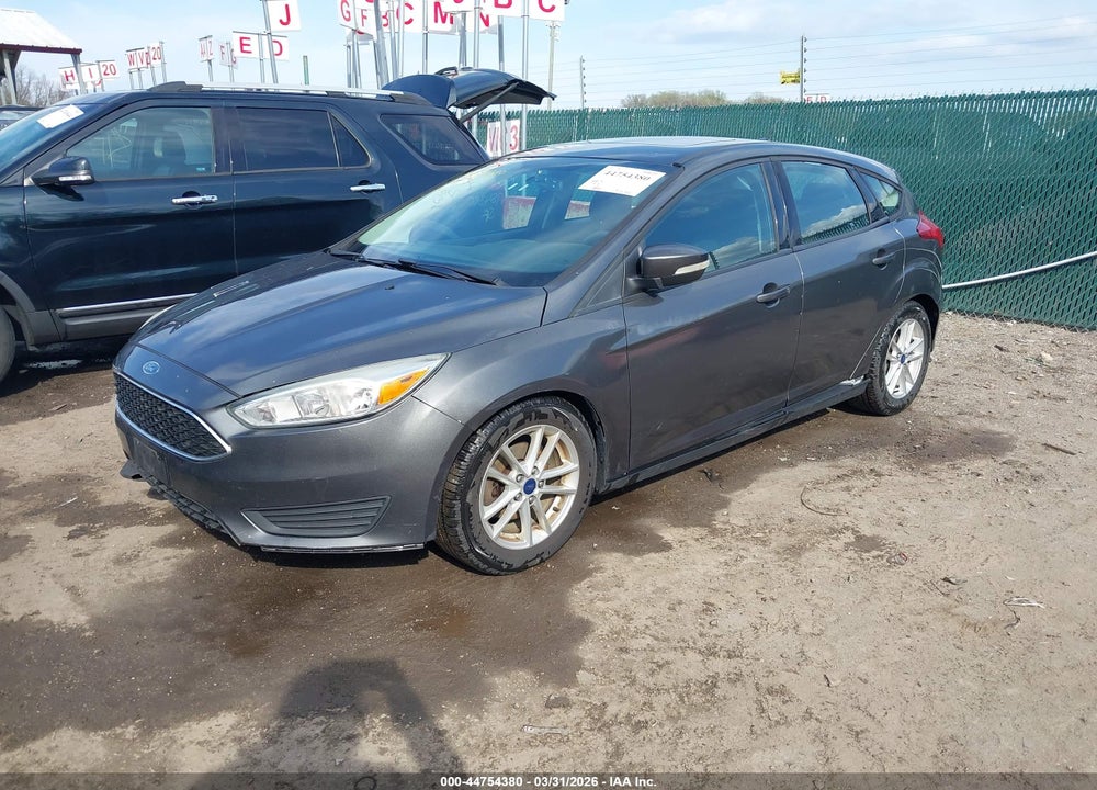 2016 FORD FOCUS SE VIN: 1FADP3K28GL338838