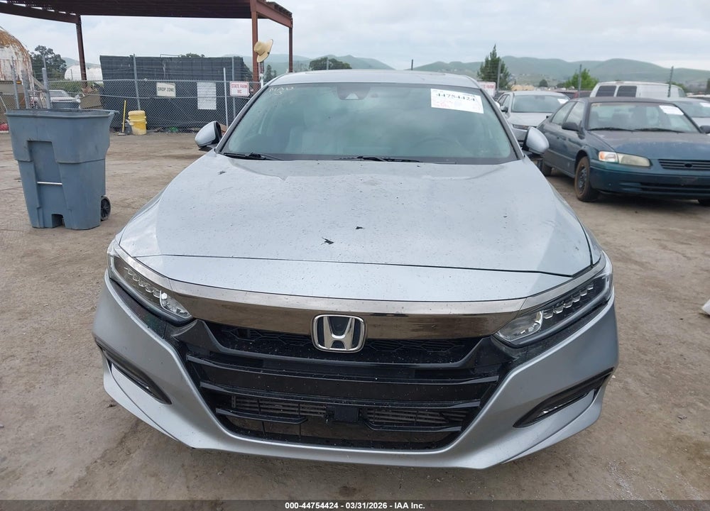 2018 HONDA ACCORD EX VIN: 1HGCV1F4XJA084095