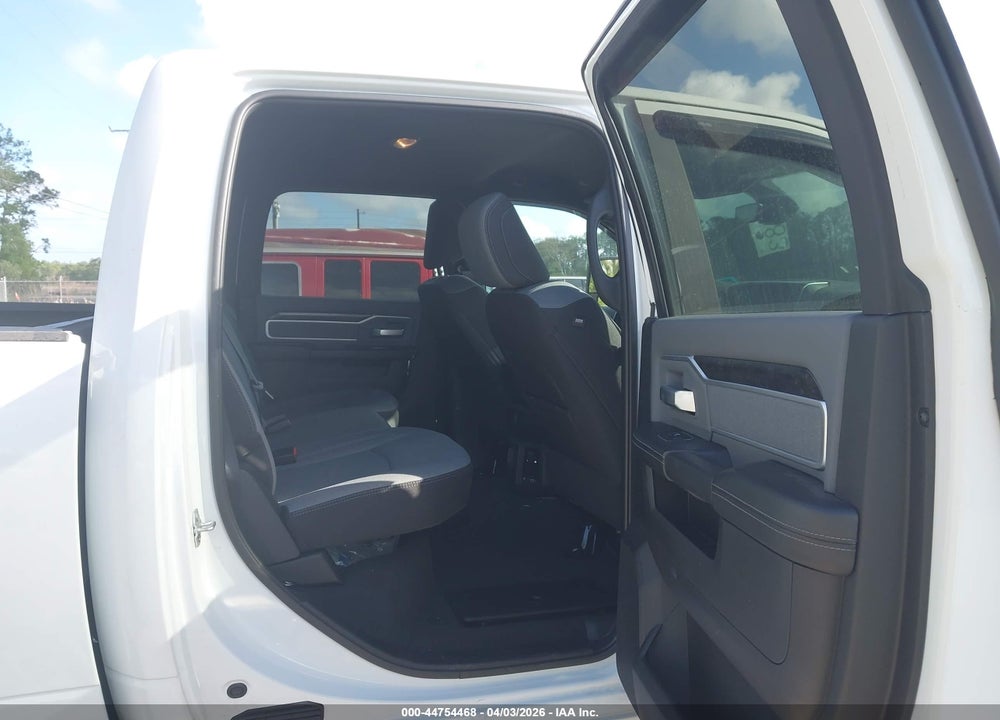 2023 RAM 2500 BIG HORN  4X4 6'4 BOX VIN: 3C6UR5DL0PG537991