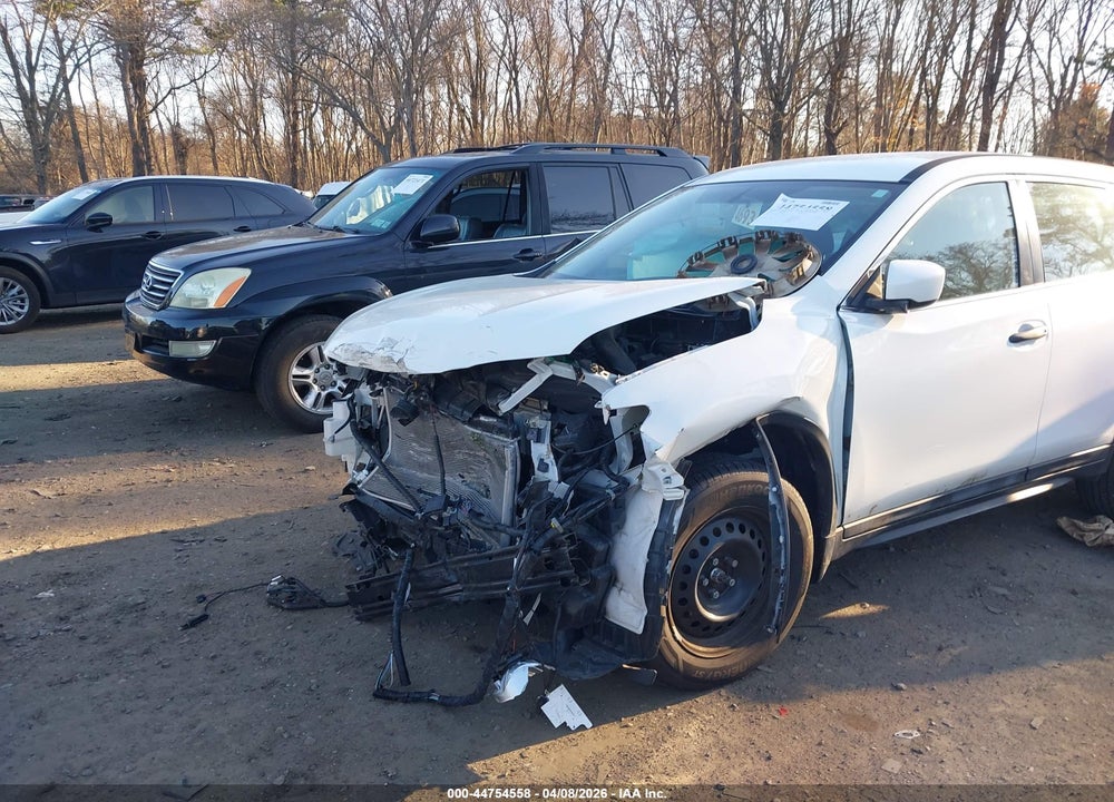 2018 NISSAN ROGUE S VIN: 5N1AT2MV2JC775263