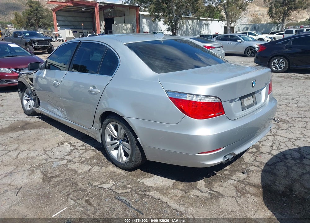 2009 BMW 528I VIN: WBANU535X9C122825