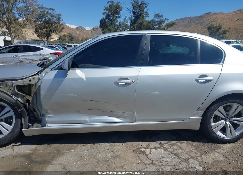 2009 BMW 528I VIN: WBANU535X9C122825