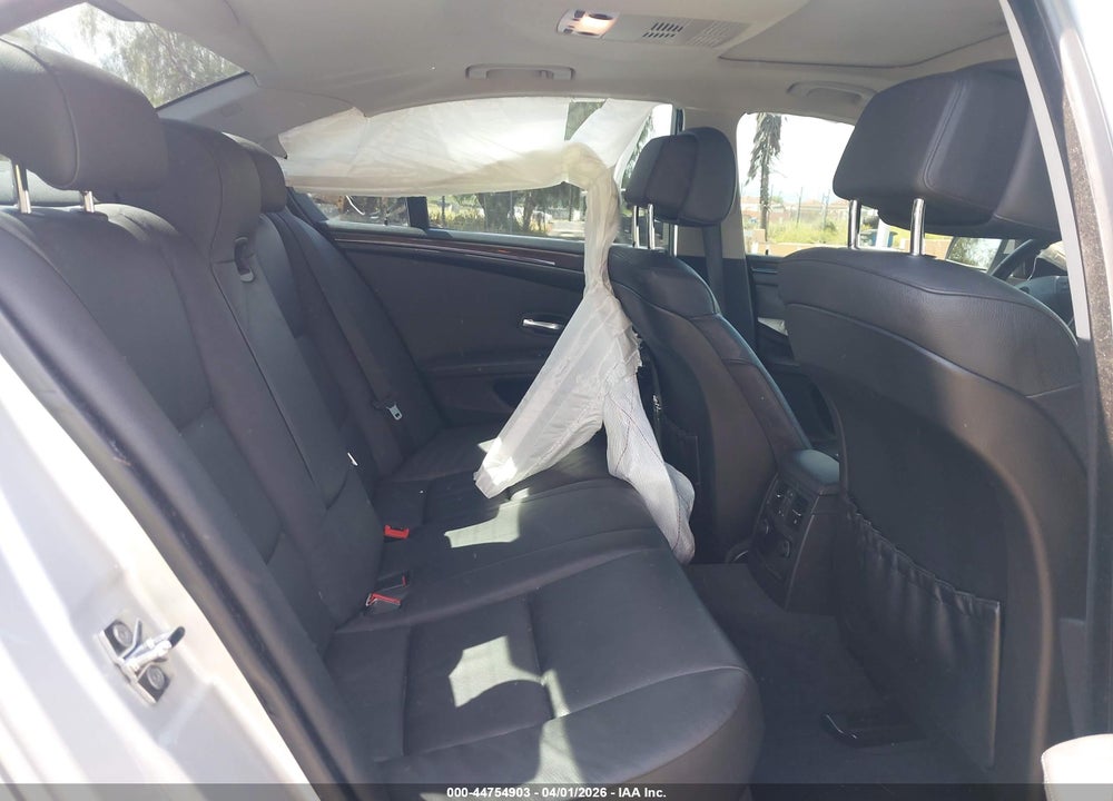 2009 BMW 528I VIN: WBANU535X9C122825