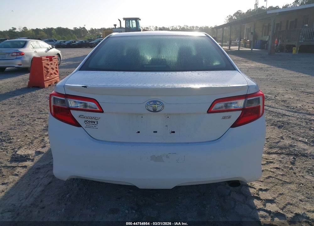 2013 TOYOTA CAMRY SE VIN: 4T1BF1FK0DU706157