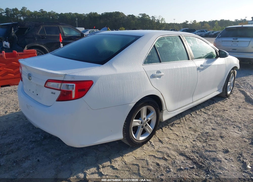 2013 TOYOTA CAMRY SE VIN: 4T1BF1FK0DU706157