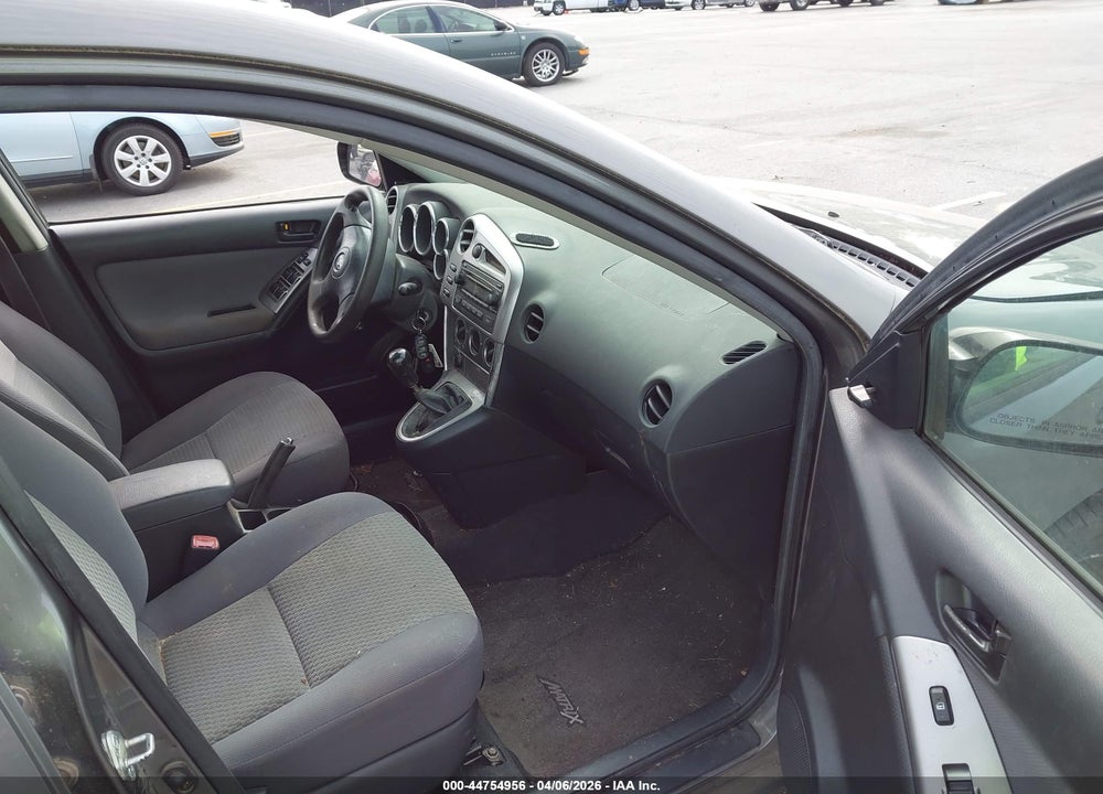 2005 TOYOTA MATRIX VIN: 2T1KR32E05C334955
