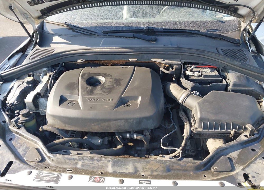 2016 VOLVO XC60 VIN: YV440MDK4G2843893
