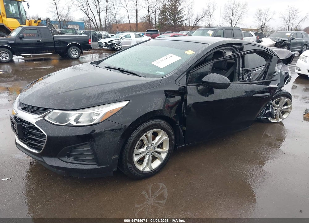 2019 CHEVROLET CRUZE LS VIN: 1G1BC5SM8K7152043