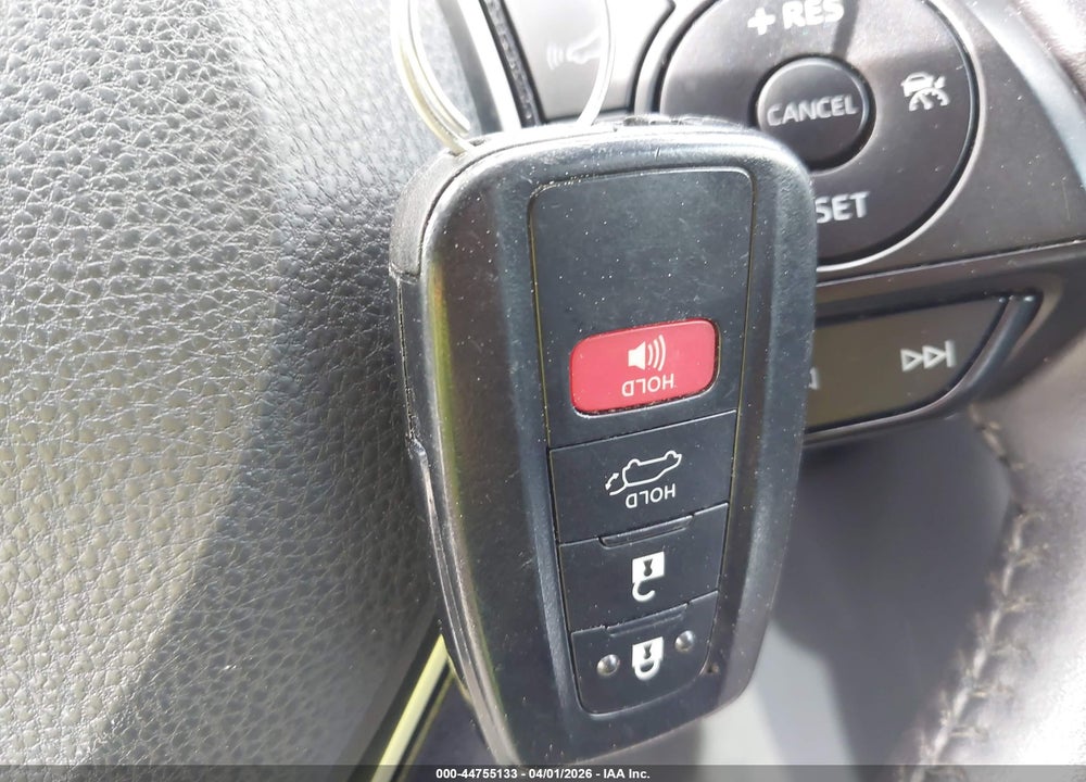 2019 TOYOTA RAV4 HYBRID XSE VIN: 2T3EWRFVXKW015406