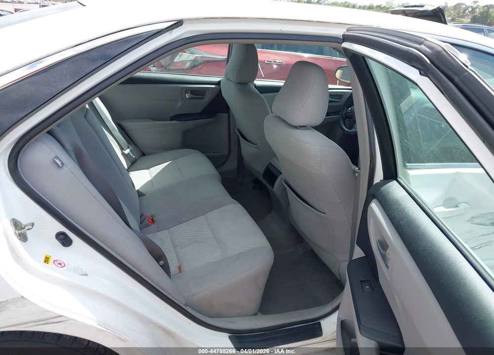 2015 TOYOTA CAMRY HYBRID LE VIN: 4T1BD1FK7FU172745