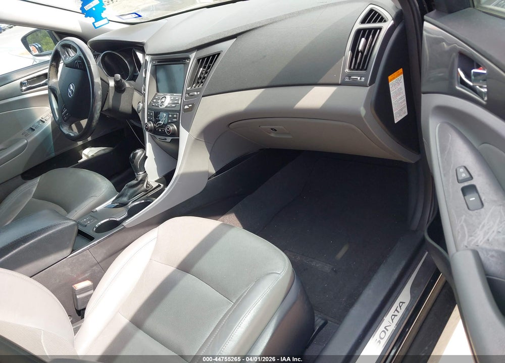 2014 HYUNDAI SONATA HYBRID LIMITED VIN: KMHEC4A46EA115673
