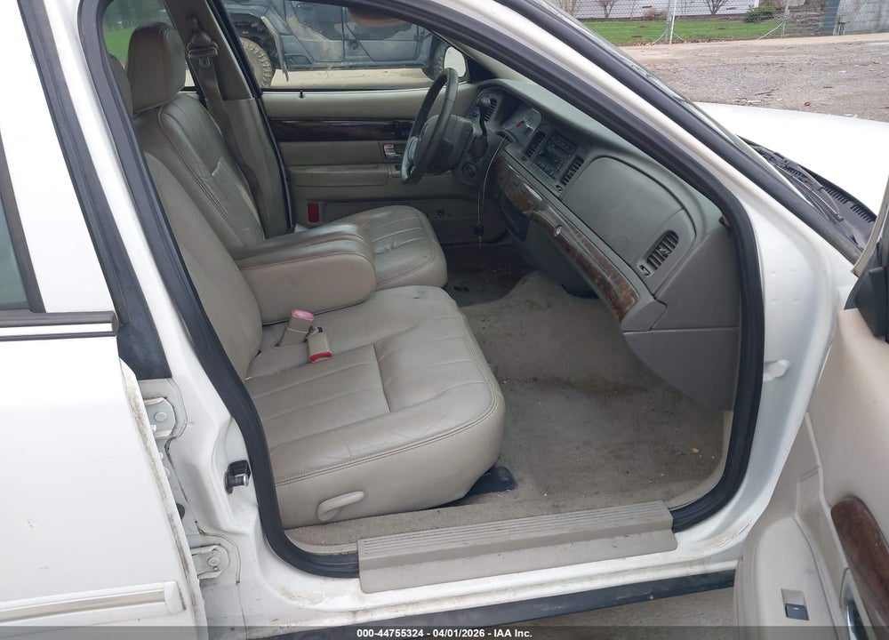 2010 MERCURY GRAND MARQUIS LS (FLEET ONLY) VIN: 2MEBM7FV0AX630563