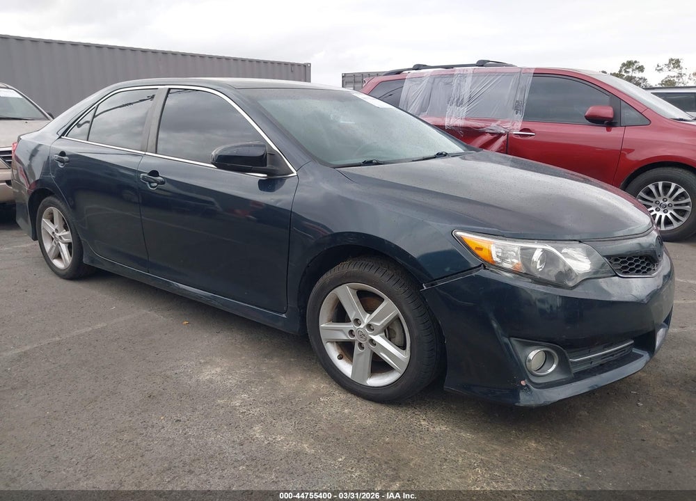 2014 TOYOTA CAMRY SE VIN: 4T1BF1FK3EU857219