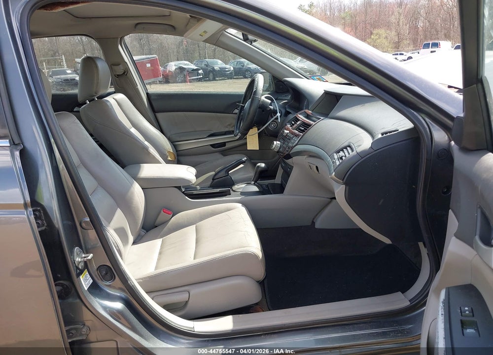 2009 HONDA ACCORD VIN: 1HGCP26849A165429