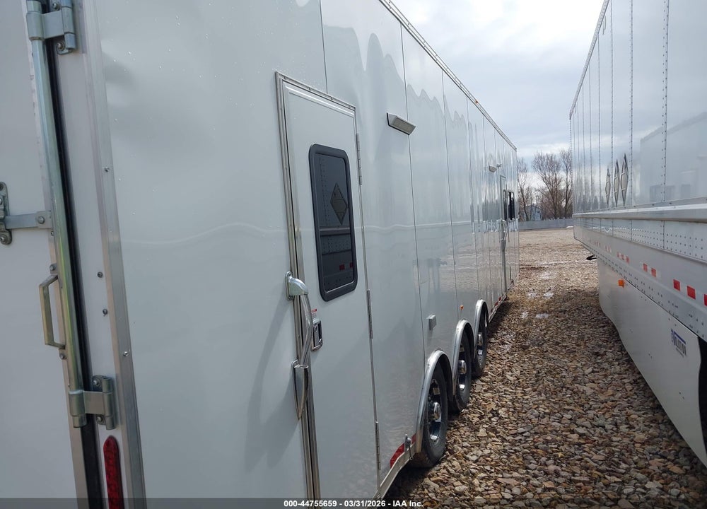 2024 VINTAGE TRAILER WORK RACE CAR TRAILER P84 VIN: 5BWUV4235R1000002