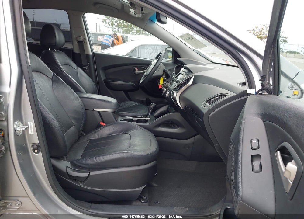 2012 HYUNDAI TUCSON LIMITED VIN: KM8JU3AC8CU486410