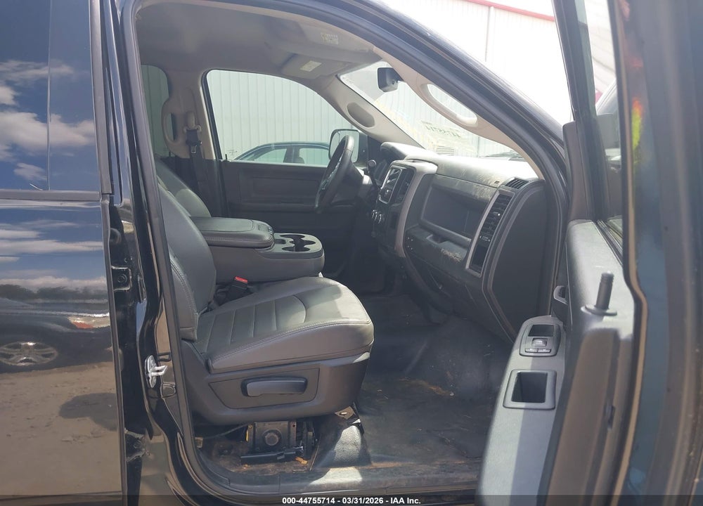2018 RAM 3500 TRADESMAN  4X2 8' BOX VIN: 3C63RPGL3JG158865