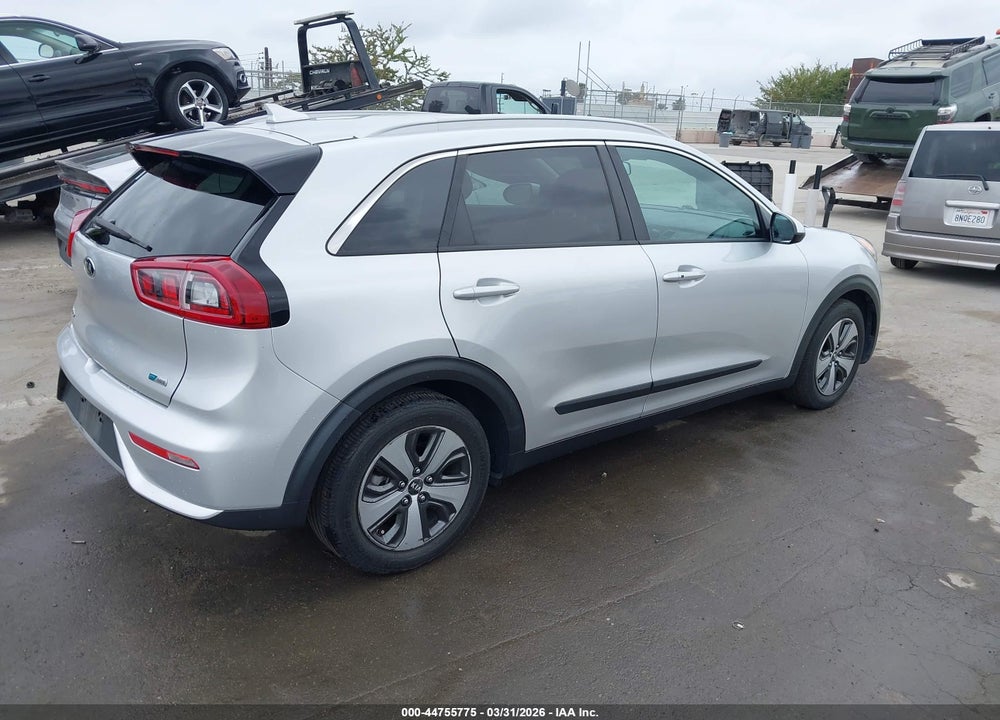 2017 KIA NIRO LX VIN: KNDCB3LC2H5059130