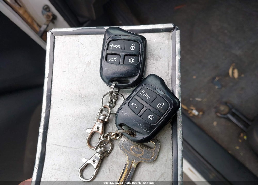 2004 TOYOTA RAV4 VIN: JTEGD20V040011351