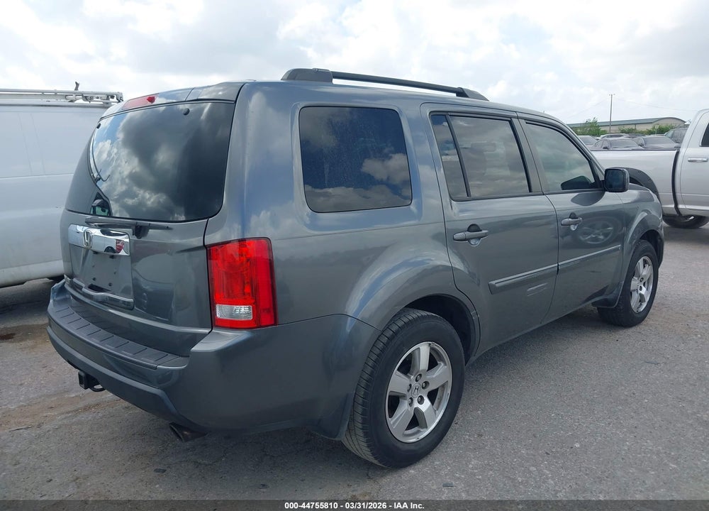 2011 HONDA PILOT EX-L VIN: 5FNYF3H58BB046988